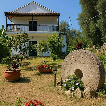 Secluded Serenity - A Tranquil In Corfu Kouspádhes