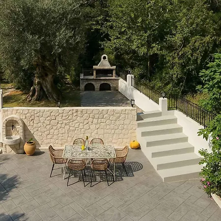 Secluded Serenity - A Tranquil In Corfu Kouspádhes