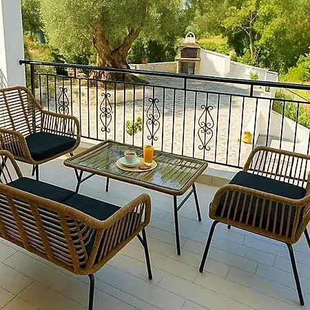 Secluded Serenity - A Tranquil In Corfu Nyaraló Kouspádhes