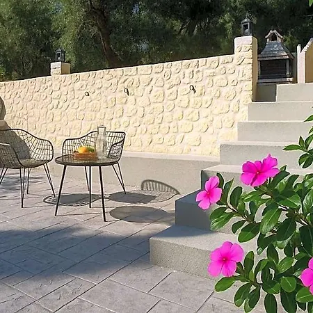Nyaraló Secluded Serenity - A Tranquil In Corfu Kouspádhes