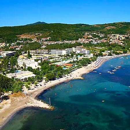 Nyaraló Secluded Serenity - A Tranquil In Corfu