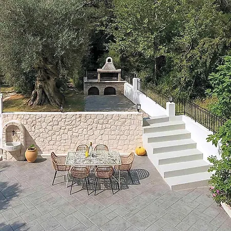 Nyaraló Secluded Serenity - A Tranquil In Corfu Kouspádhes