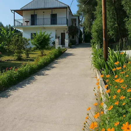 בית נופש Secluded Serenity - A Tranquil In Corfu *